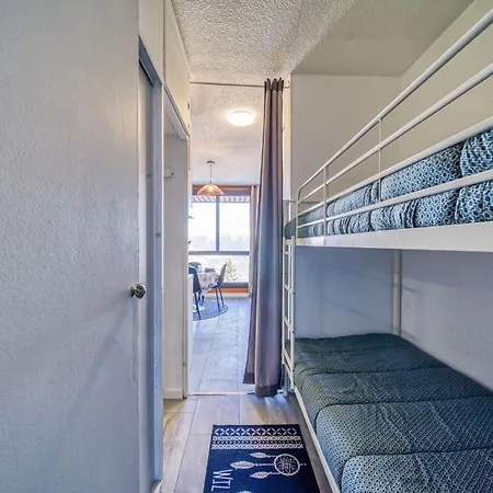 Apollo-6 By Interhome *
